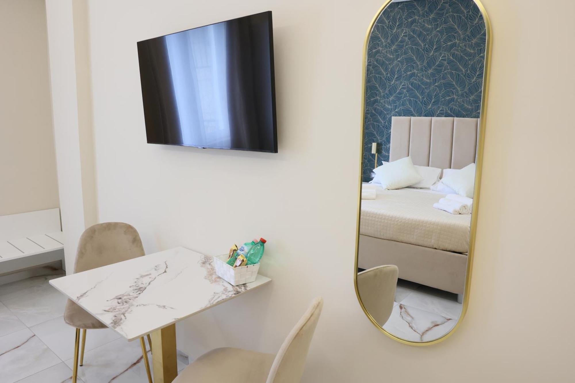 Napoli Central Suites Esterno foto