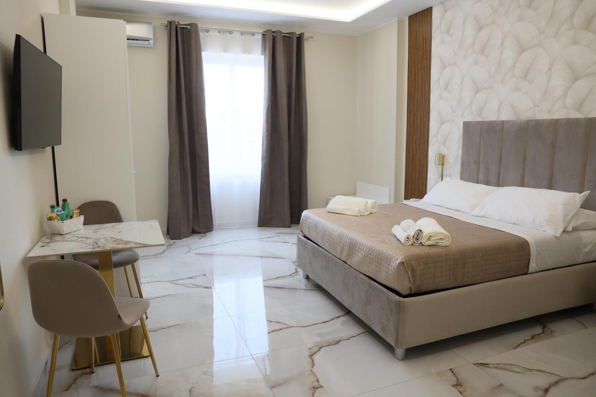 Napoli Central Suites Esterno foto