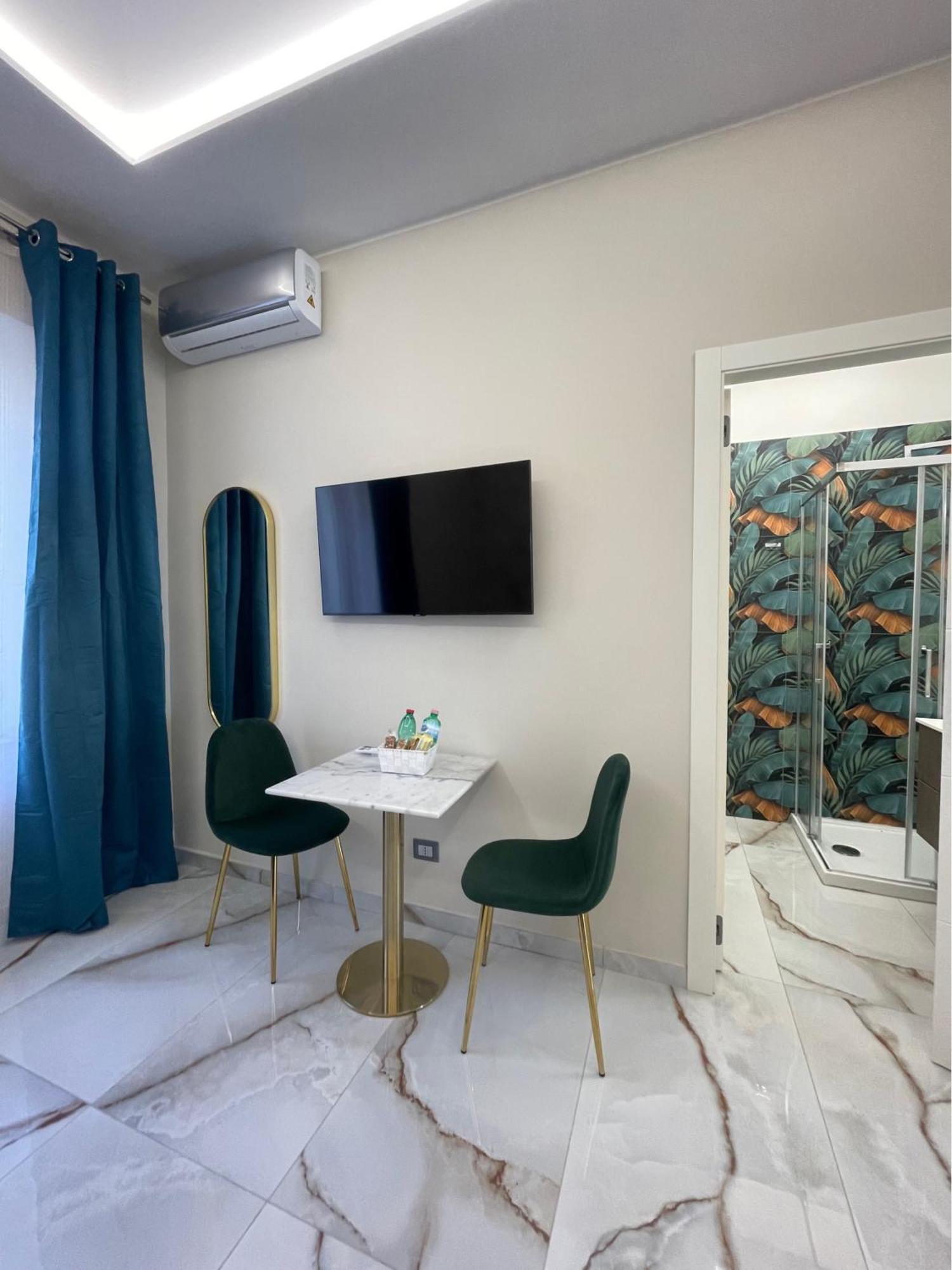 Napoli Central Suites Esterno foto